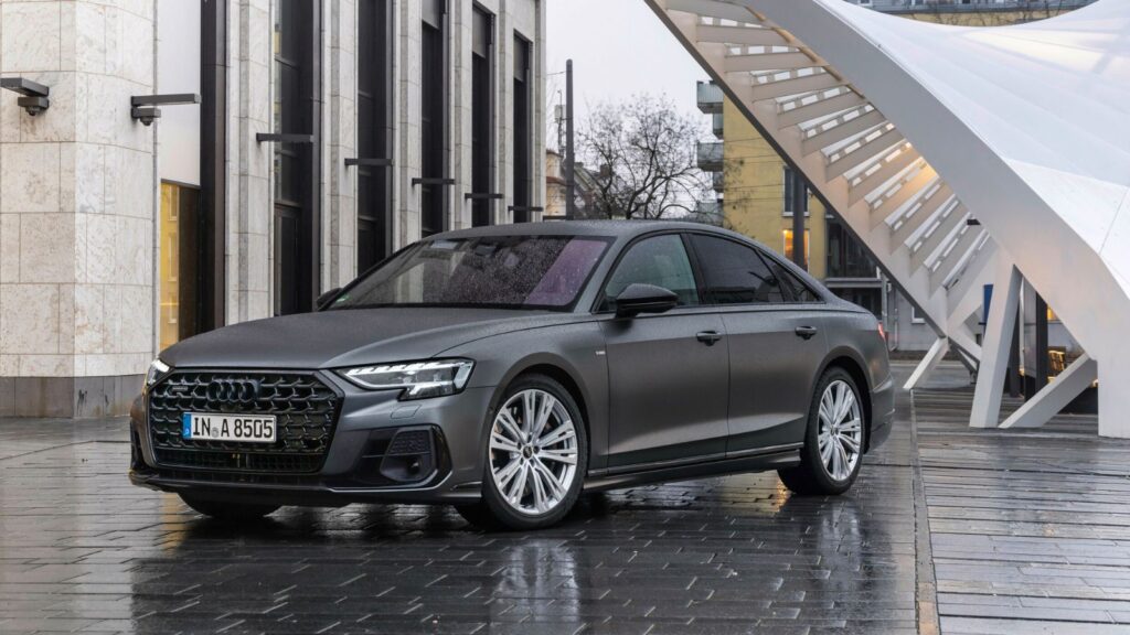 2024 Audi A8