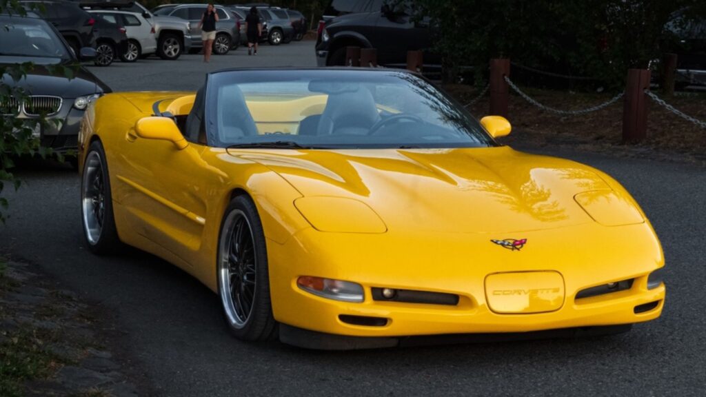 2004 Yellow Chevrolet Corvette C5