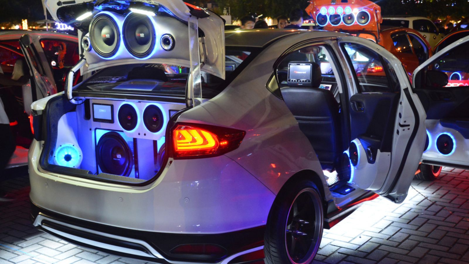 Customized sound system of Honda City